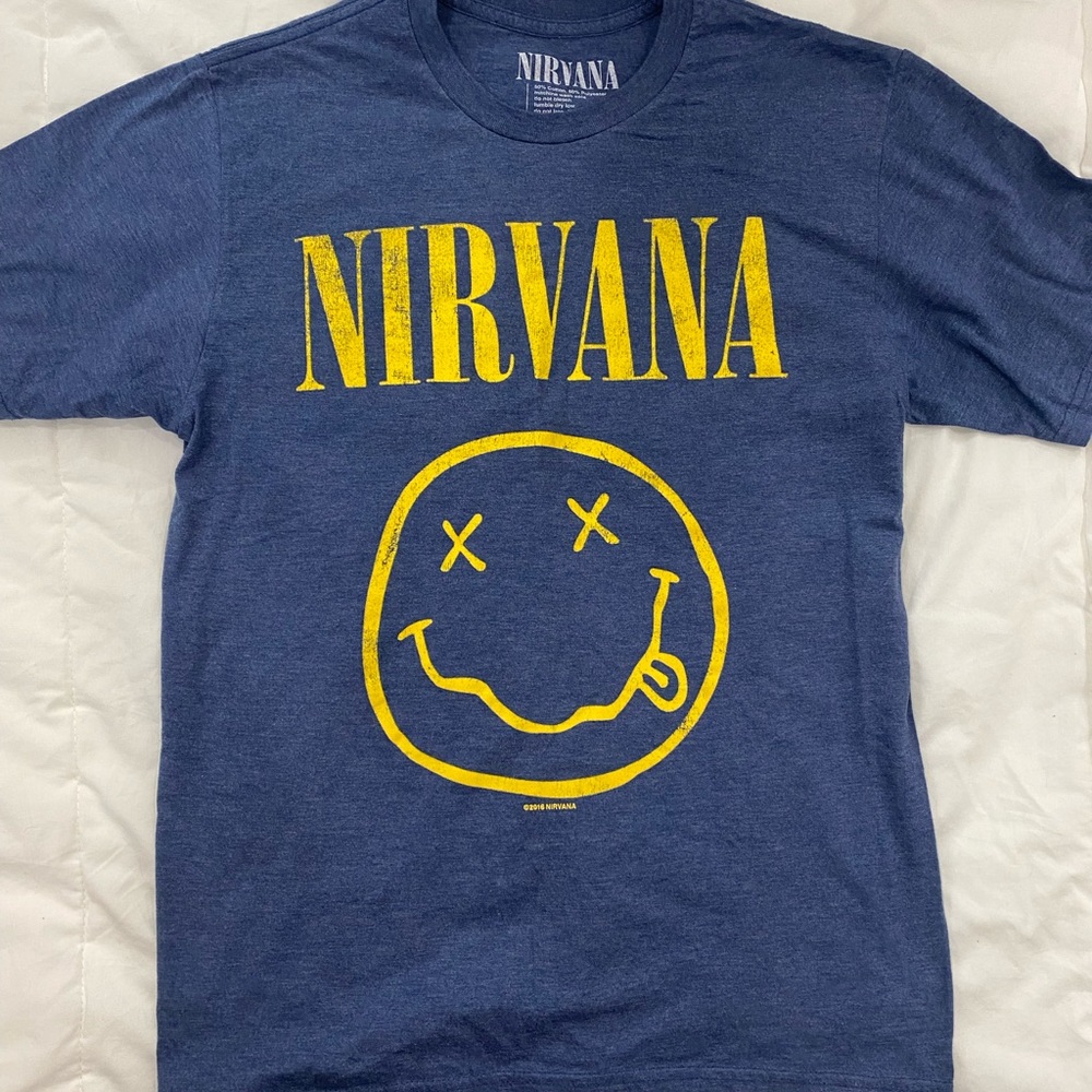 nirvana tee size M